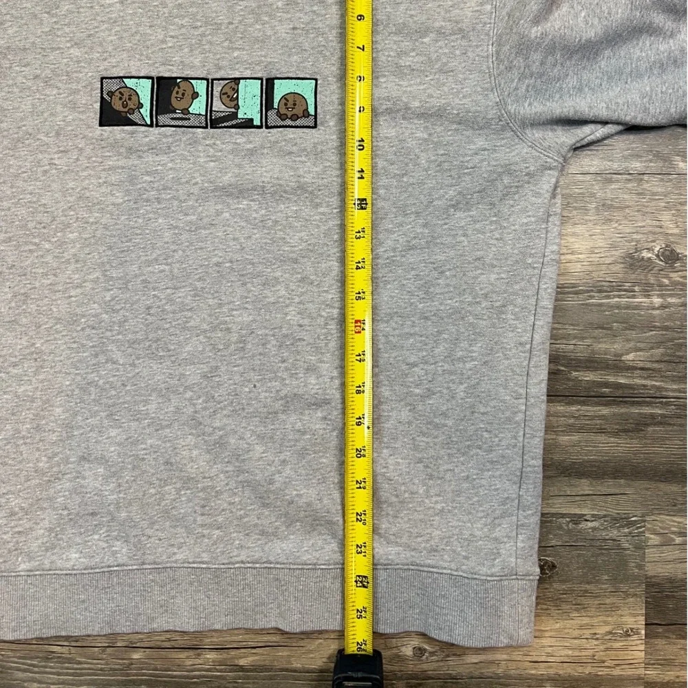 BT21 Crewneck Sweatshirt Medium Gray Graphic BTS LINE Friends Kpop Unisex‎